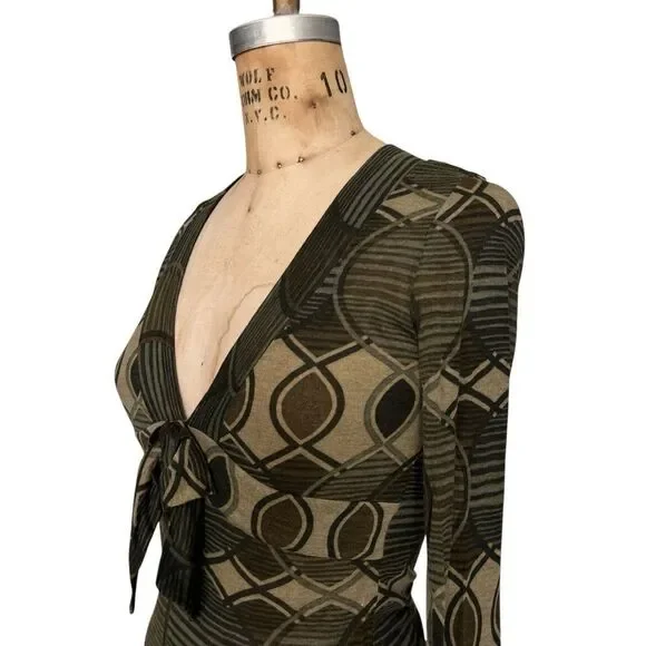 No-lita Elegant Geometric Patterned Long Sleeve V-Neck Top S - Picture 4 of 7